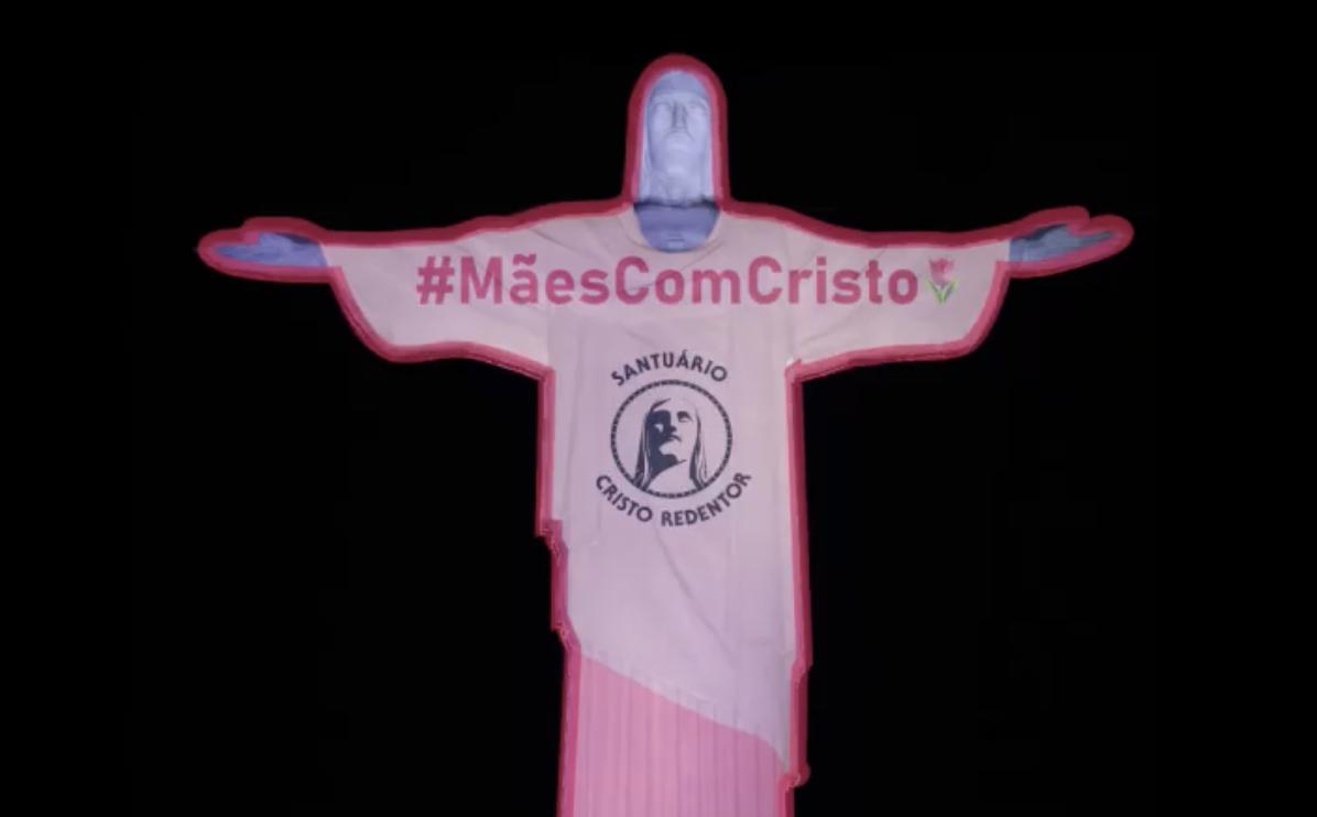 Cristo Redentor presta homenagem às mães